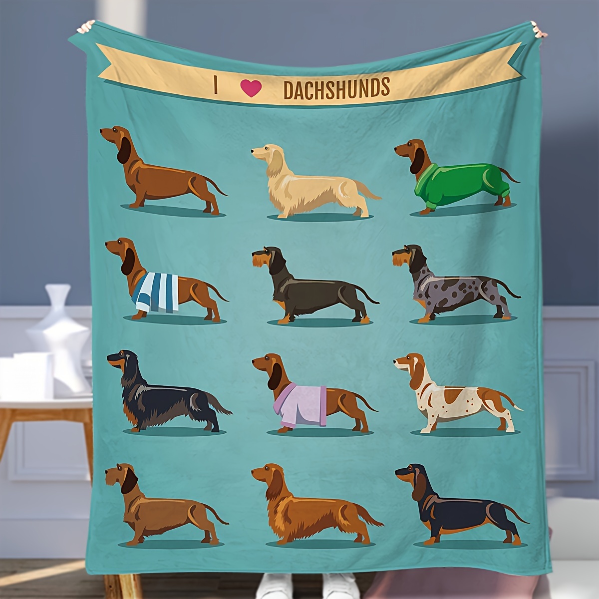 Cute Christmas Dachshund Dog B - огляд і ціна Christmas Throw Blanket